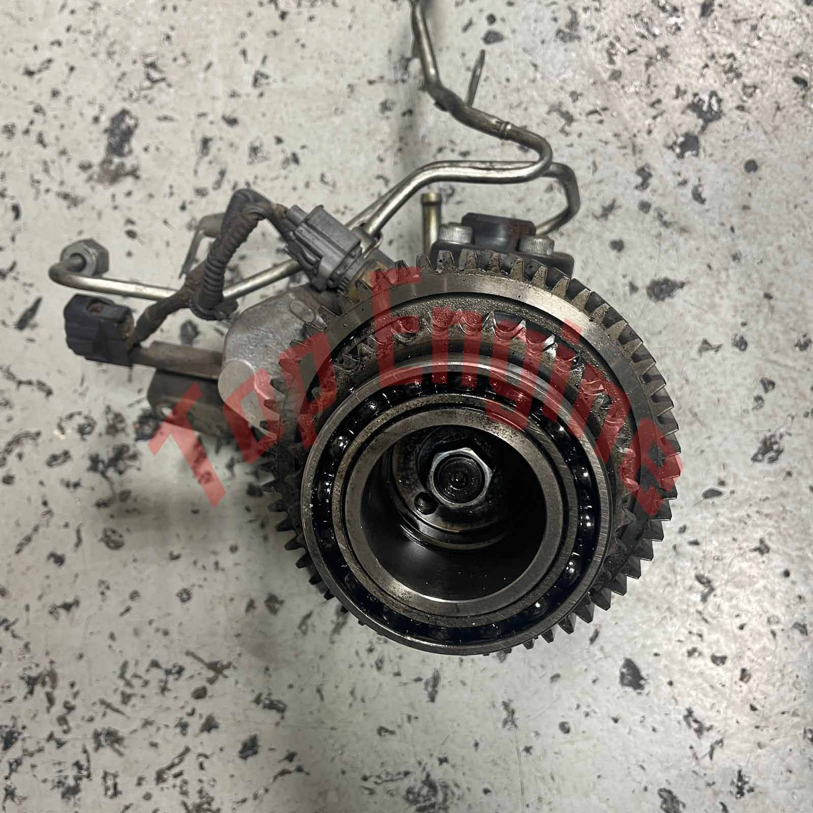 Denso High Pressure Diesel Injection Pump 22100-51042 294050-0280 for Toyota Land Cruiser 70 & 200 Series 1VD-FTV